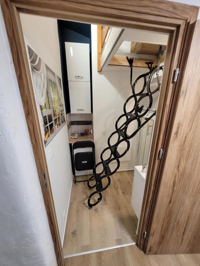 Micro Apartments 2,5 Qm - Najmniejsze Apartamenty Swiata 2,5 Mkw Krakow Luaran gambar