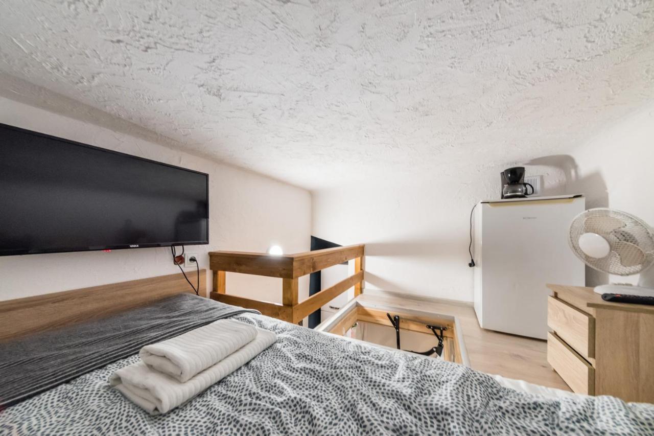 Micro Apartments 2,5 Qm - Najmniejsze Apartamenty Swiata 2,5 Mkw Krakow Luaran gambar