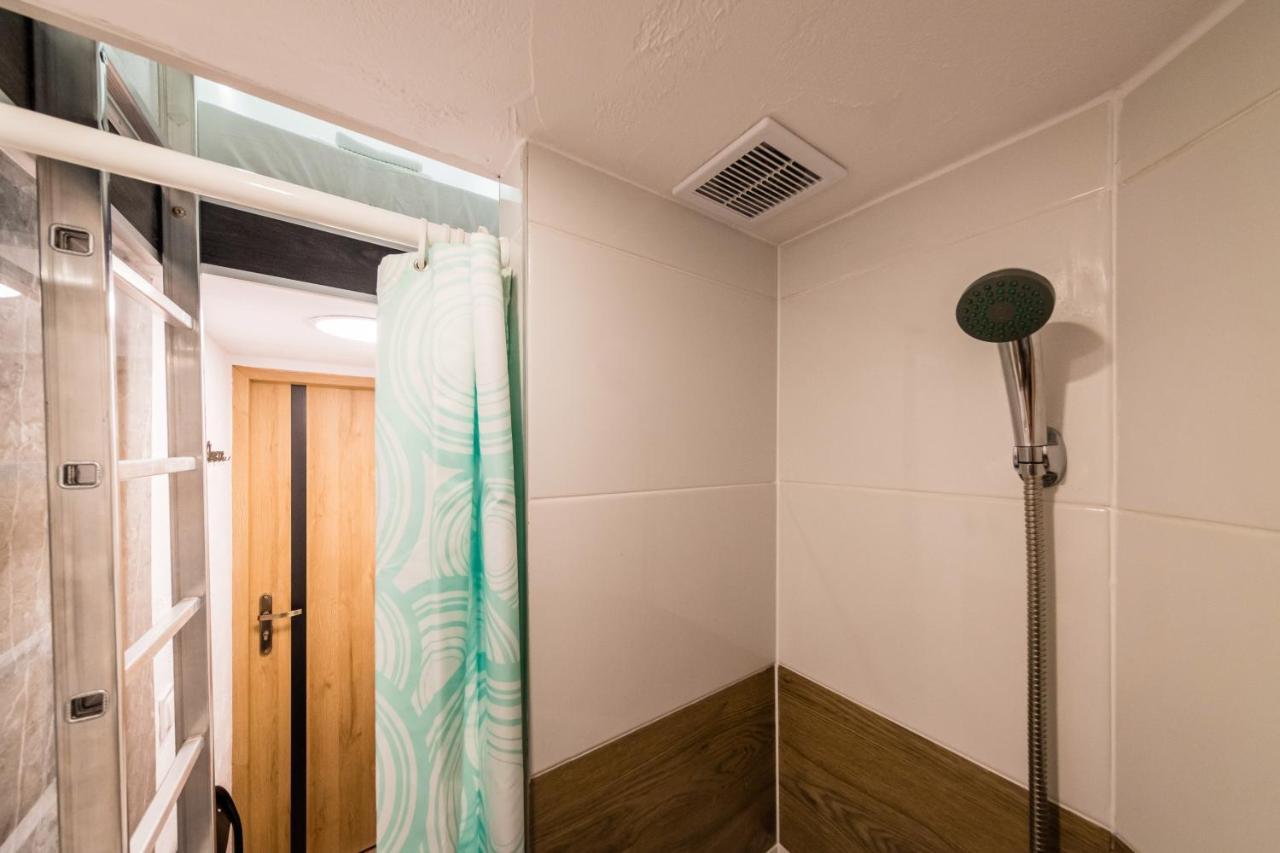 Micro Apartments 2,5 Qm - Najmniejsze Apartamenty Swiata 2,5 Mkw Krakow Luaran gambar